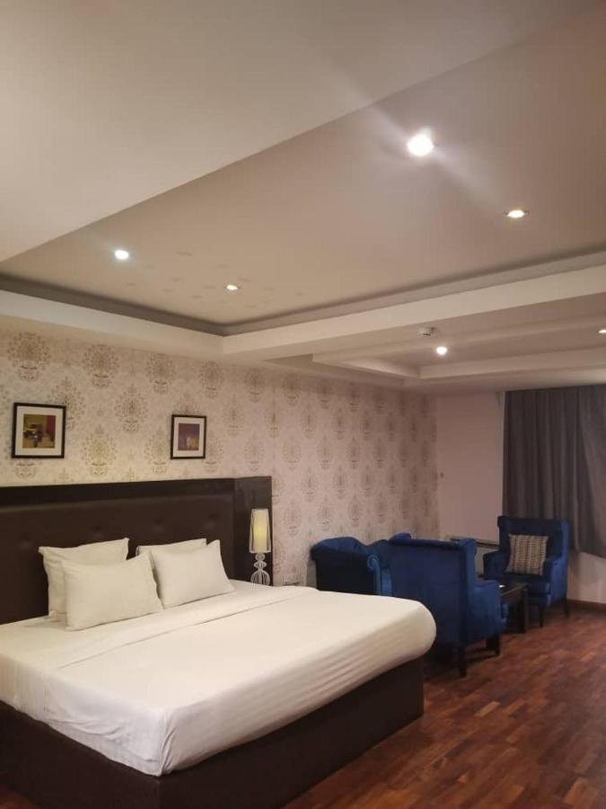 Tivoli Hotel Seafront Ikoyi Aliayabiagba Luaran gambar