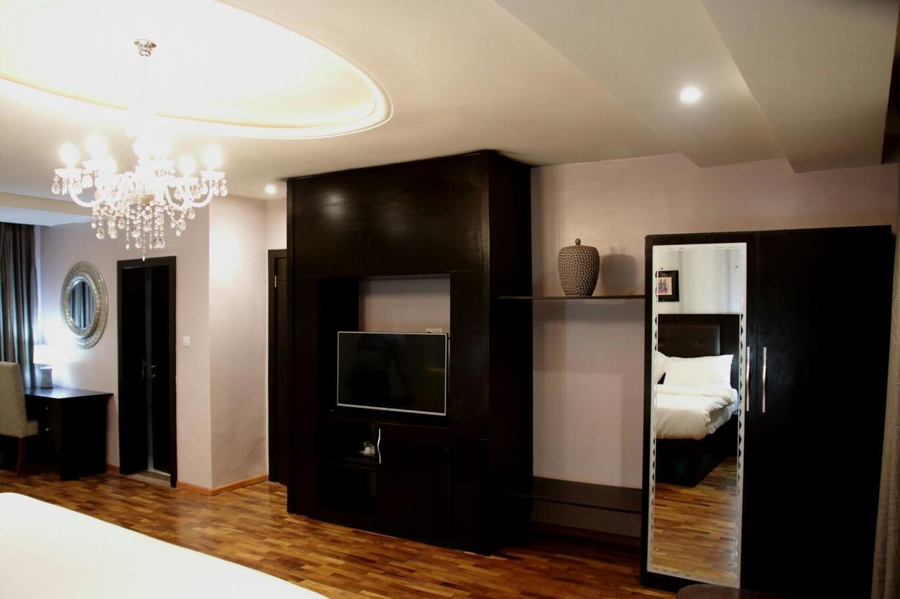 Tivoli Hotel Seafront Ikoyi Aliayabiagba Luaran gambar