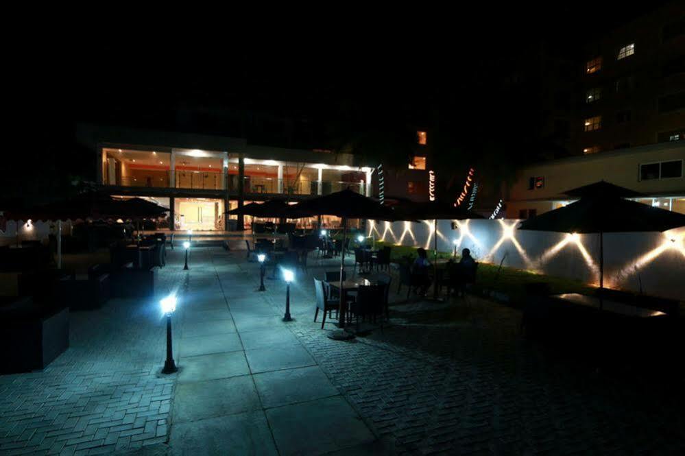 Tivoli Hotel Seafront Ikoyi Aliayabiagba Luaran gambar