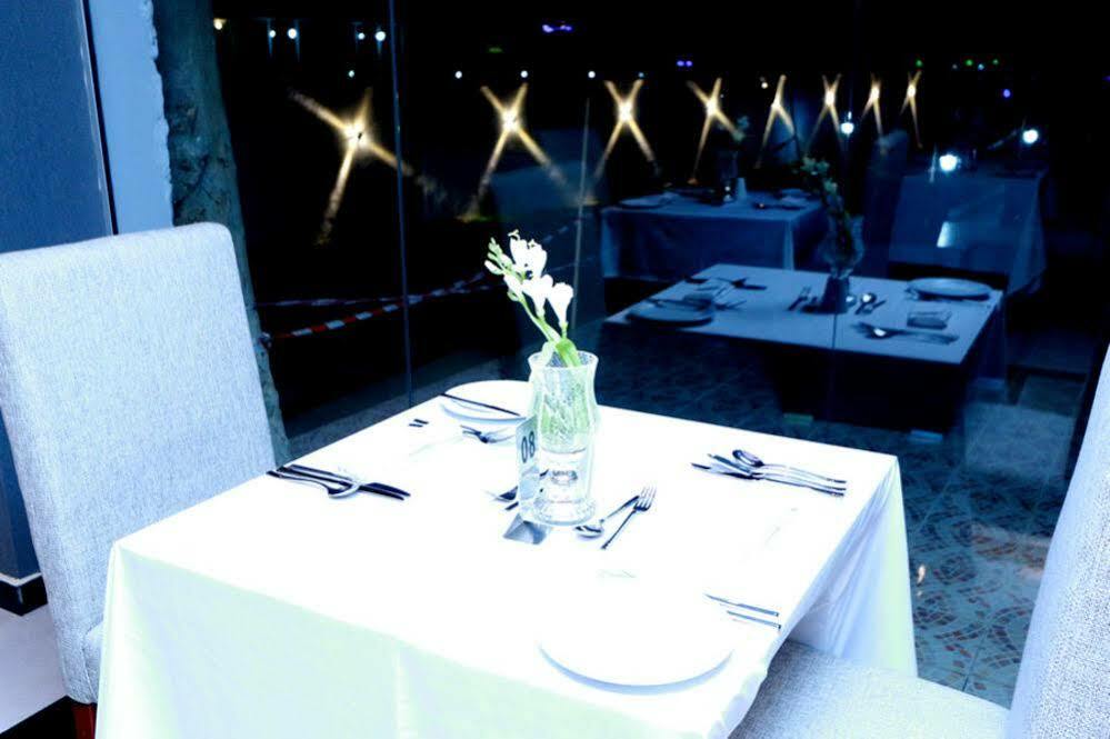 Tivoli Hotel Seafront Ikoyi Aliayabiagba Luaran gambar