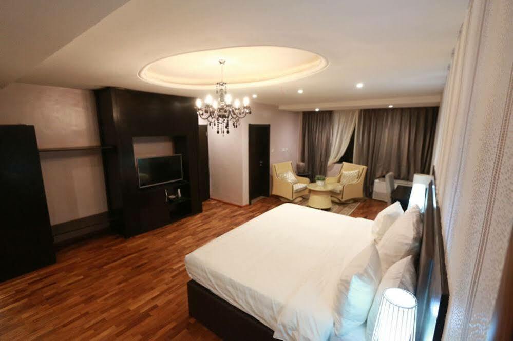 Tivoli Hotel Seafront Ikoyi Aliayabiagba Luaran gambar